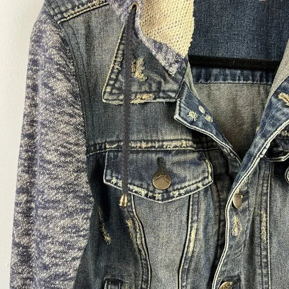Free People Mixed Media Distressed Cropped Hooded Denim Knit Jean Jacket‎ Size S - Picture 8 of 12